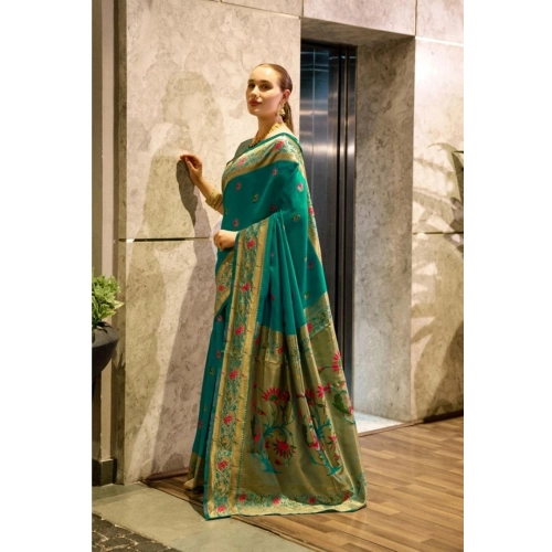 Women's Silk Blend Zari Woven Saree With Unstitched Blouse 5.5Mtr (Green) Women's Silk Blend Zari Woven Saree With Unstitched Blouse 5.5Mtr (Green)