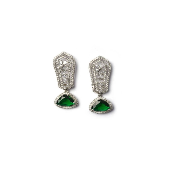 Generic Women's Brass Silver Plated Drop Earrings (Green) Generic Women's Brass Silver Plated Drop Earrings (Green)