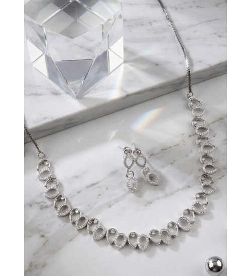 Generic Women's Brass Silver Plated Necklace set (Silver)