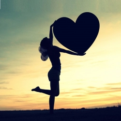 Girl Having a Big heart Mobile Case Cover