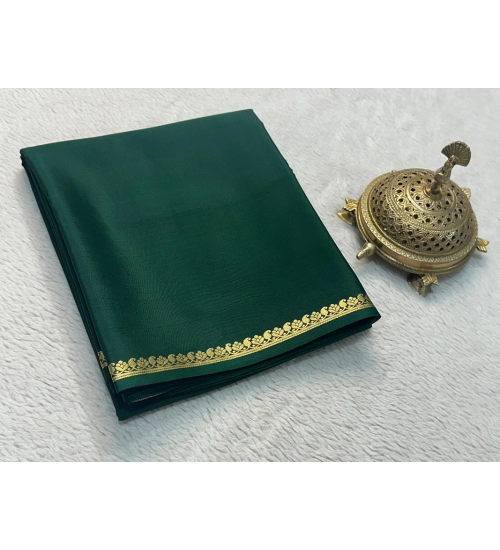 Generic Women's Crepe Chit Pallu Solid Saree With Unstitched Blouse 5.5Mtr (Green)