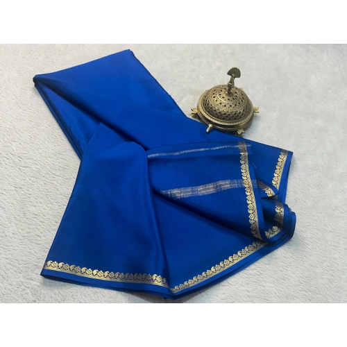 Women's Crepe Chit Pallu Solid Saree With Unstitched Blouse 5.5Mtr (Blue) Women's Crepe Chit Pallu Solid Saree With Unstitched Blouse 5.5Mtr (Blue)
