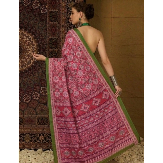 Generic Women's Crepe Printed Saree With Unstitched Blouse 5.5Mtr (Pink) Generic Women's Crepe Printed Saree With Unstitched Blouse 5.5Mtr (Pink)