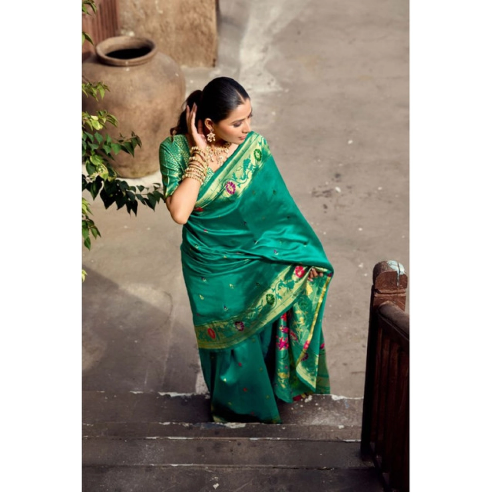 Generic Women's Silk Blend Woven Saree With Unstitched Blouse 5.5 Mtr (Green)