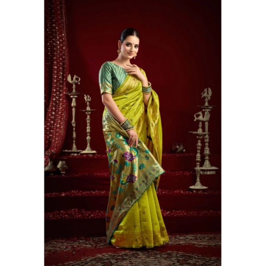 Generic Women's Silk Blend Woven Saree With Unstitched Blouse 5.5 Mtr (Light_Green)