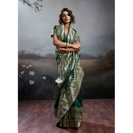 Generic Women's Silk Blend Printed Saree With Unstitched Blouse 5.5Mtr (Dark Green) Generic Women's Silk Blend Printed Saree With Unstitched Blouse 5.5Mtr (Dark Green)