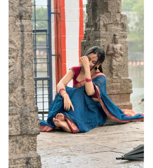 Generic Women's Soft Litchi Silk Jacquard Work Saree With Unstitched Blouse 5.5Mtr (Blue) Generic Women's Soft Litchi Silk Jacquard Work Saree With Unstitched Blouse 5.5Mtr (Blue)