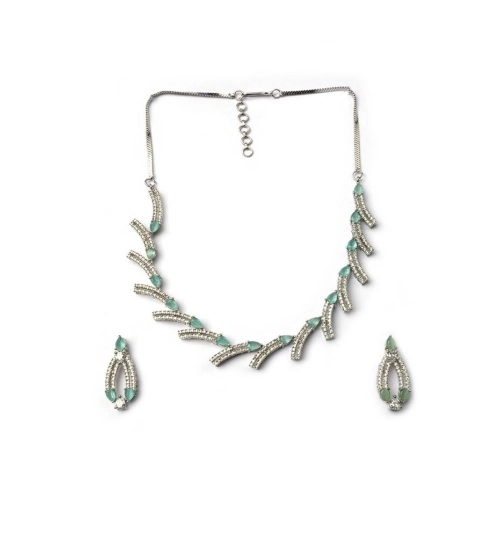 Generic Women's Brass Silver Plated Necklace set (Turquoise) Generic Women's Brass Silver Plated Necklace set (Turquoise)