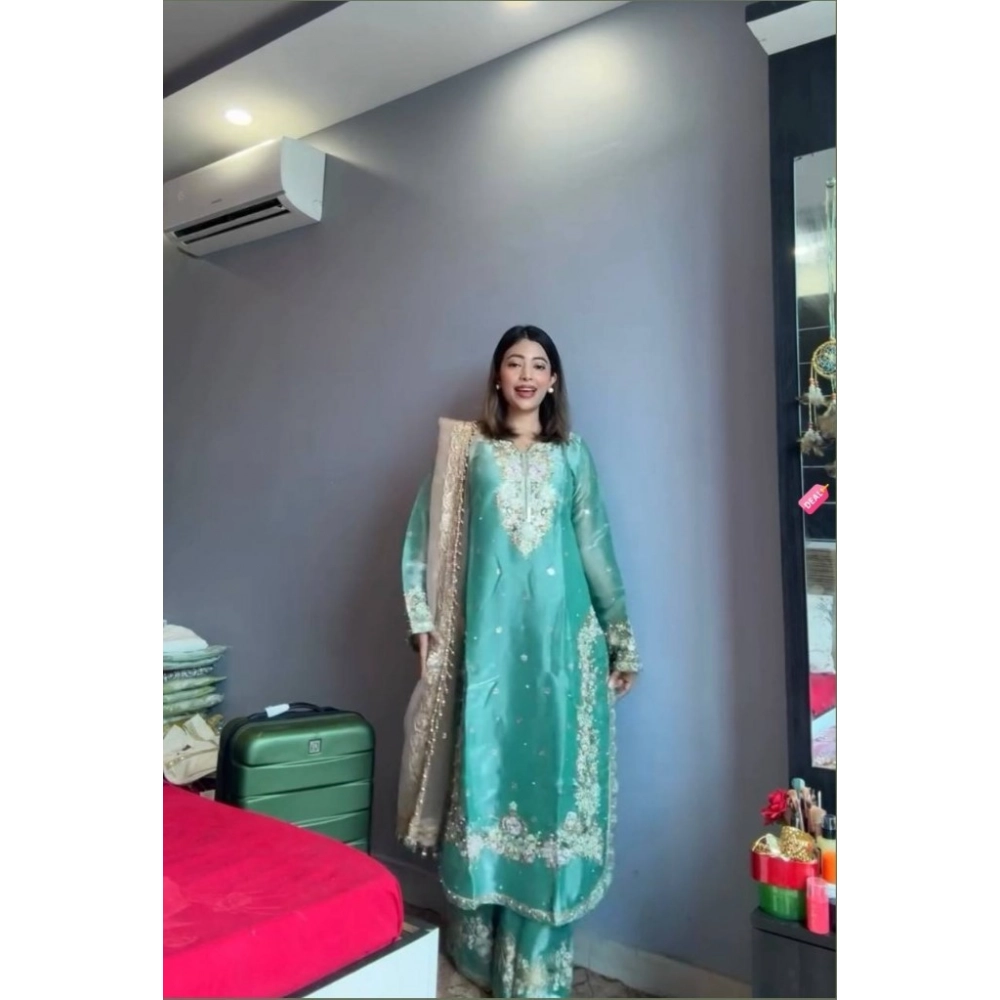 Generic Women's Silk Embroidered 3/4th Sleeve Round Readymade Kurti With Palazzo Pant and Dupatta Set (Sea Green) Generic Women's Silk Embroidered 3/4th Sleeve Round Readymade Kurti With Palazzo Pant and Dupatta Set (Sea Green)