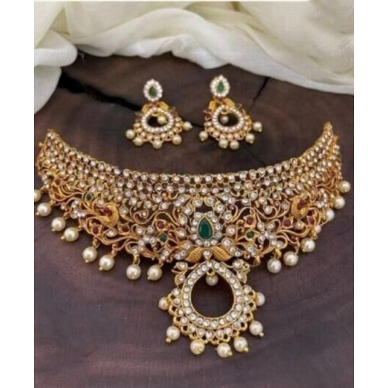 Generic Women's Elegent Jewellery Set (White, Free Size) Generic Women's Elegent Jewellery Set (White, Free Size)