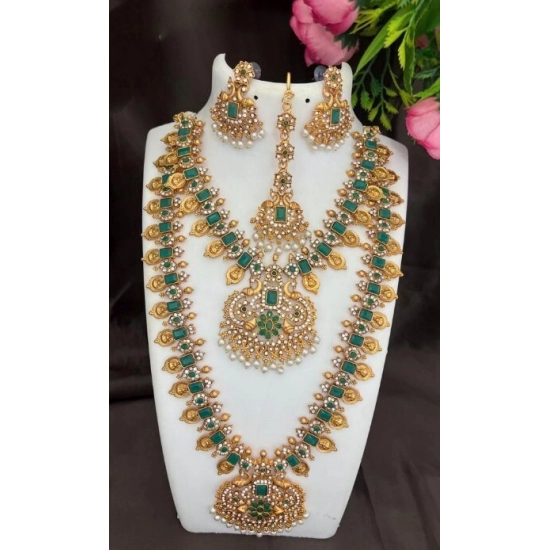 Generic Women's Shimmering Temple Jewellery Combo Set (Green, Free Size) Generic Women's Shimmering Temple Jewellery Combo Set (Green, Free Size)