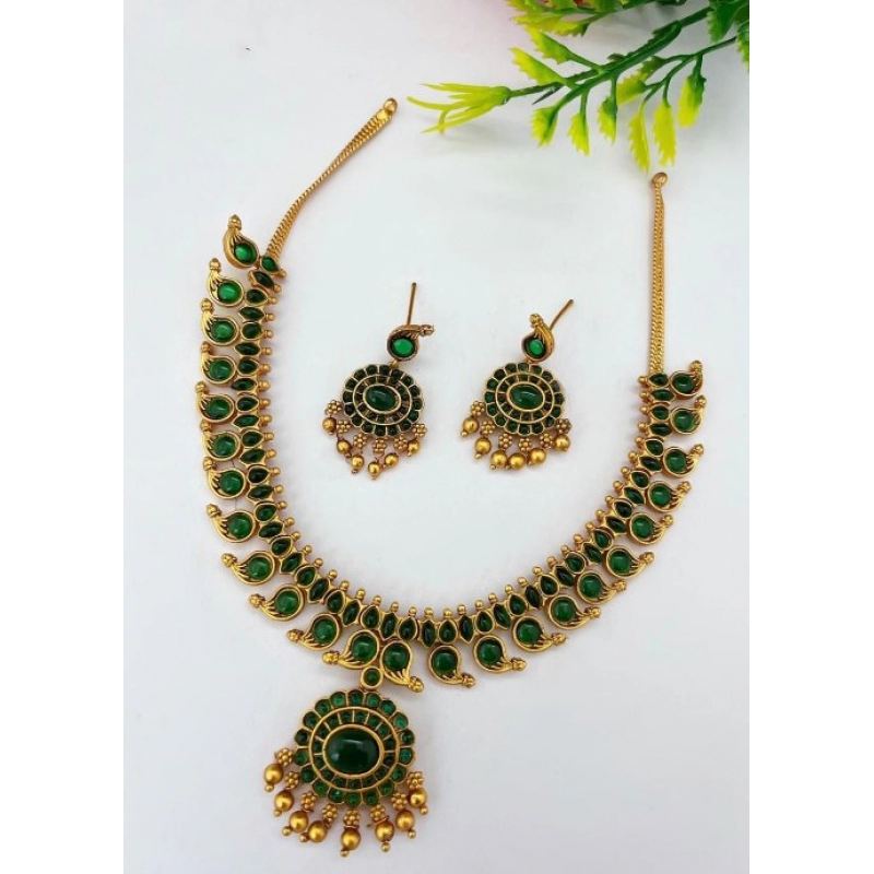 Generic Women's Classic Kampu Necklace Set (Green, Free Size) Generic Women's Classic Kampu Necklace Set (Green, Free Size)