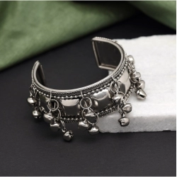 Generic Women's Silver Color Oxidised Adjustable Bracelet 
