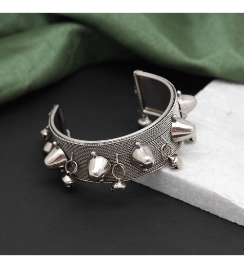 Generic Women's Silver Color Oxidised Adjustable Bracelet 