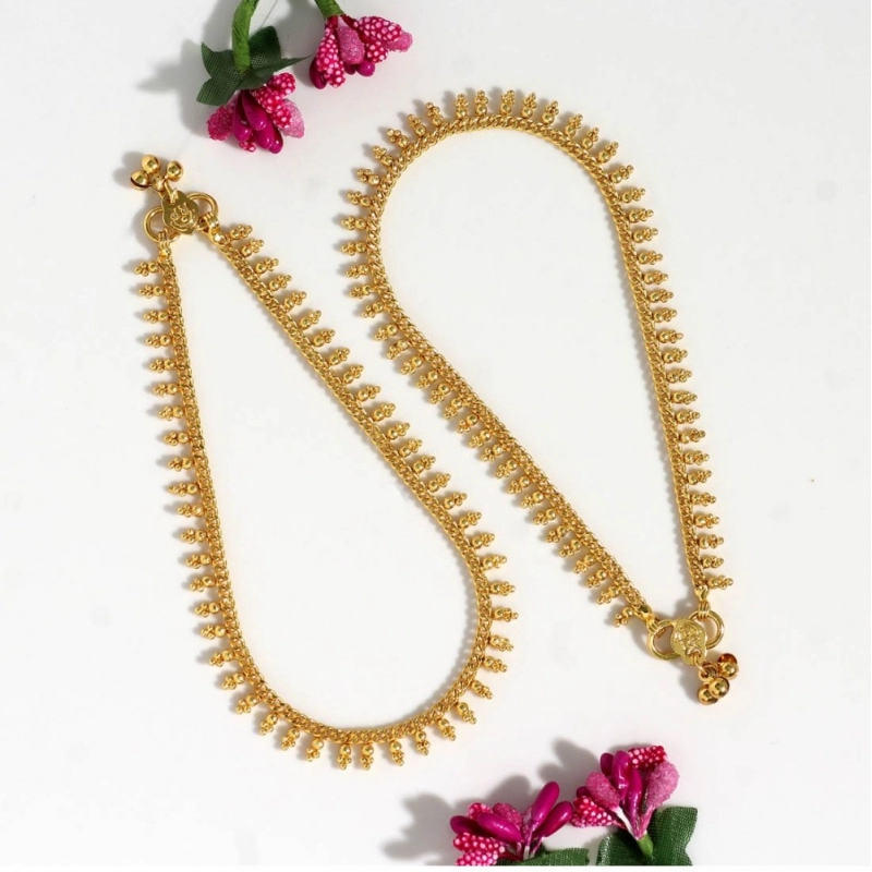 Generic Women's Gold Color Anklets (Free Size: Upto 10") Generic Women's Gold Color Anklets (Free Size: Upto 10")