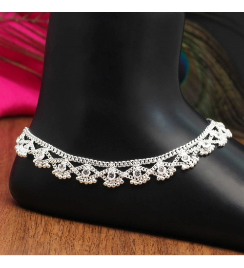 Generic Women's Silver Color Rhinestone Anklets (Free Size: Upto 10&quot;) 