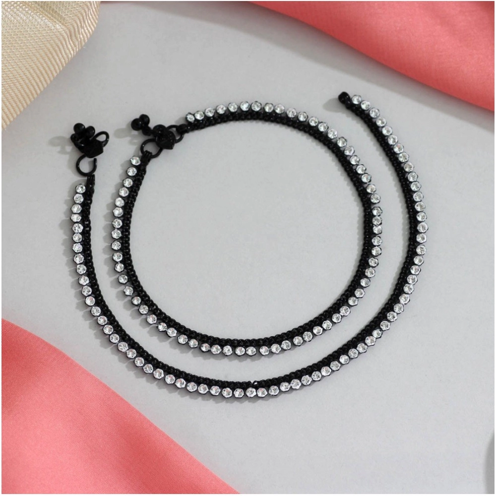 Generic Women's Black Color Rhinestone Anklets (Free Size: Upto 10&quot;) 