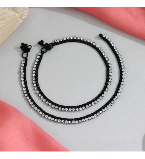 Generic Women's Black Color Rhinestone Anklets (Free Size: Upto 10&quot;) 