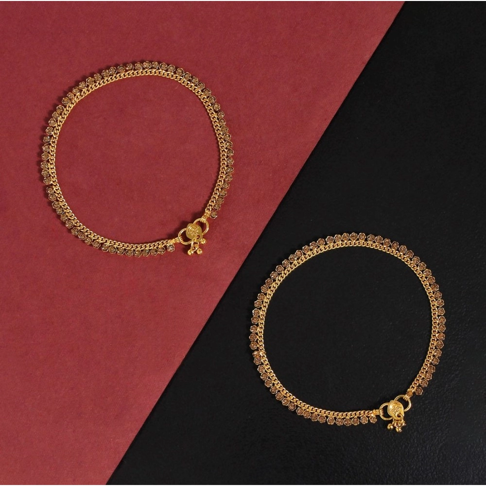 Generic Women's Gold Color Rhinestone Anklets (Free Size: Upto 10&quot;) 