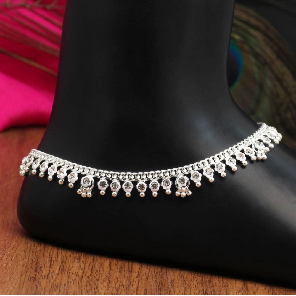 Generic Women's Silver Color Rhinestone Anklets (Free Size: Upto 10&quot;) 