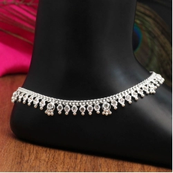 Generic Women's Silver Color Rhinestone Anklets (Free Size: Upto 10&quot;) 