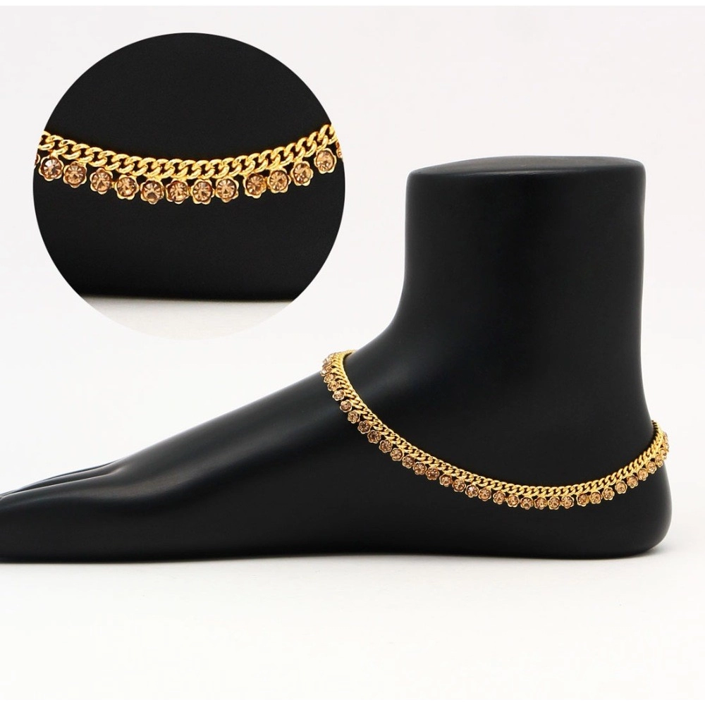 Generic Women's Gold Color Rhinestone Anklets (Free Size: Upto 10&quot;) 