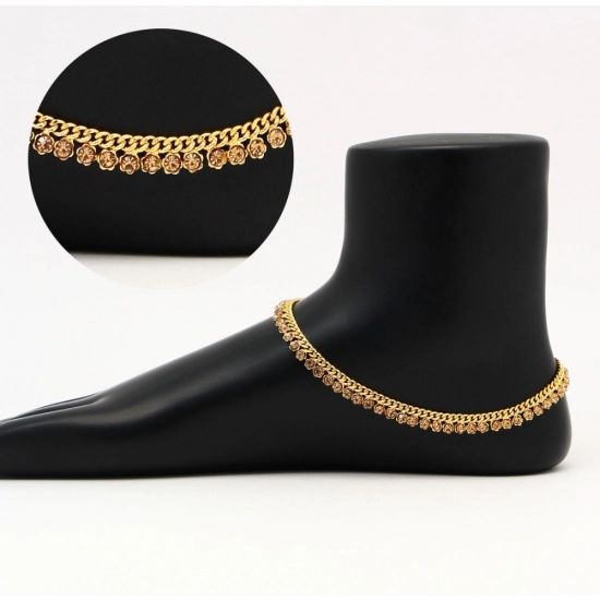 Generic Women's Gold Color Rhinestone Anklets (Free Size: Upto 10") 