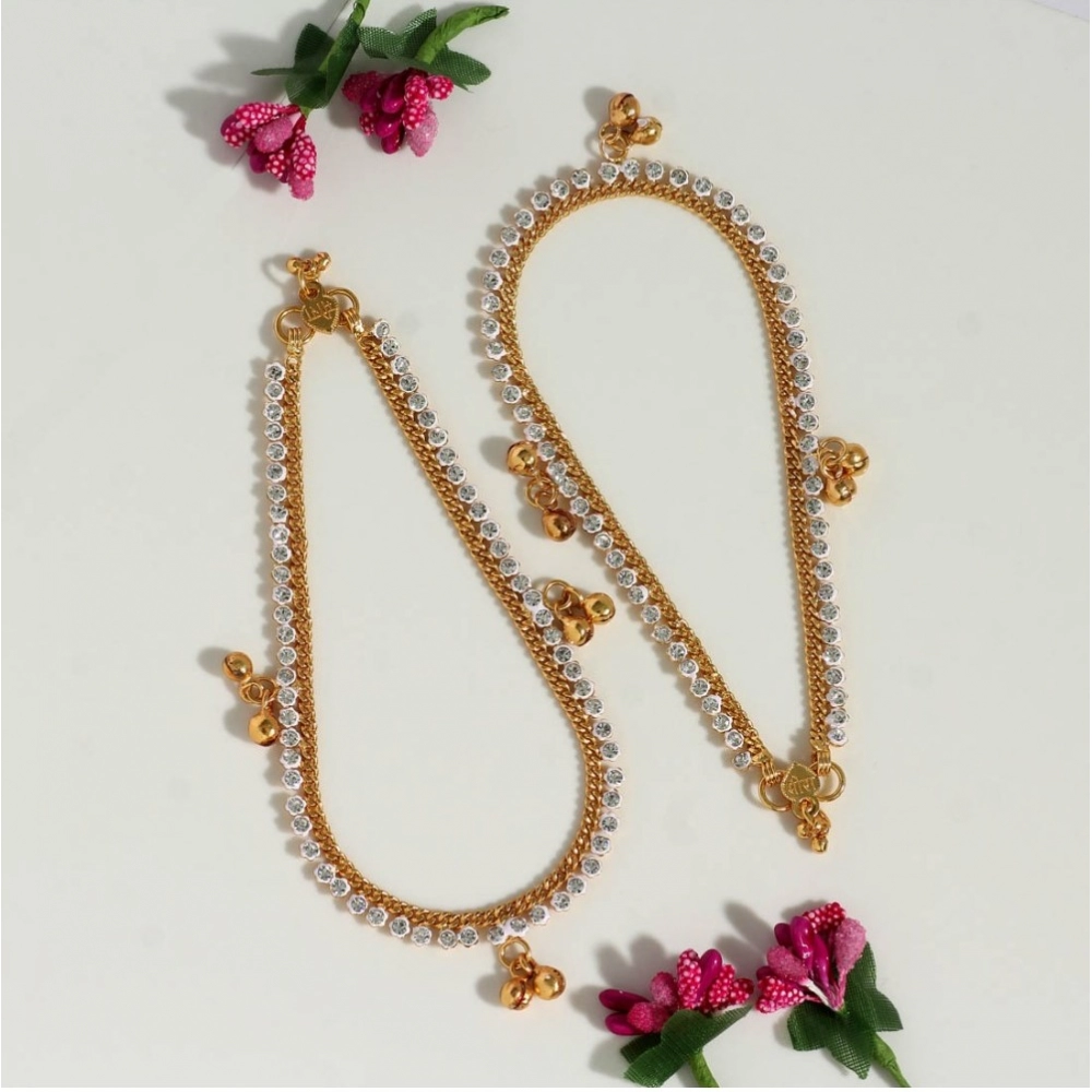 Generic Women's White Color Rhinestone Anklets (Free Size: Upto 10&quot;) 