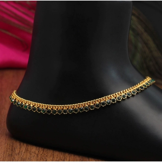 Generic Women's Green Color Rhinestone Anklets (Free Size: Upto 10") 