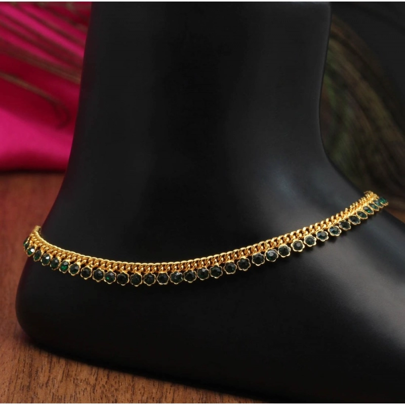 Generic Women's Green Color Rhinestone Anklets (Free Size: Upto 10") Generic Women's Green Color Rhinestone Anklets (Free Size: Upto 10")