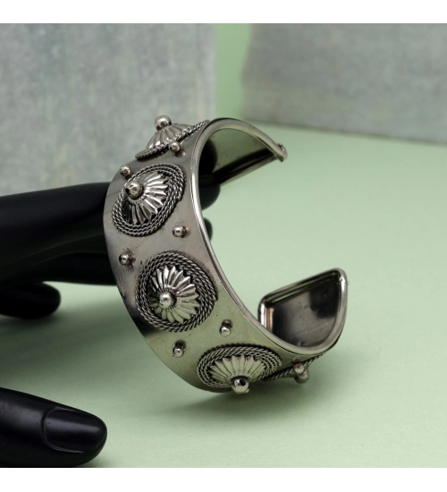 Generic Women's Silver Color Oxidised Adjustable Bracelet 