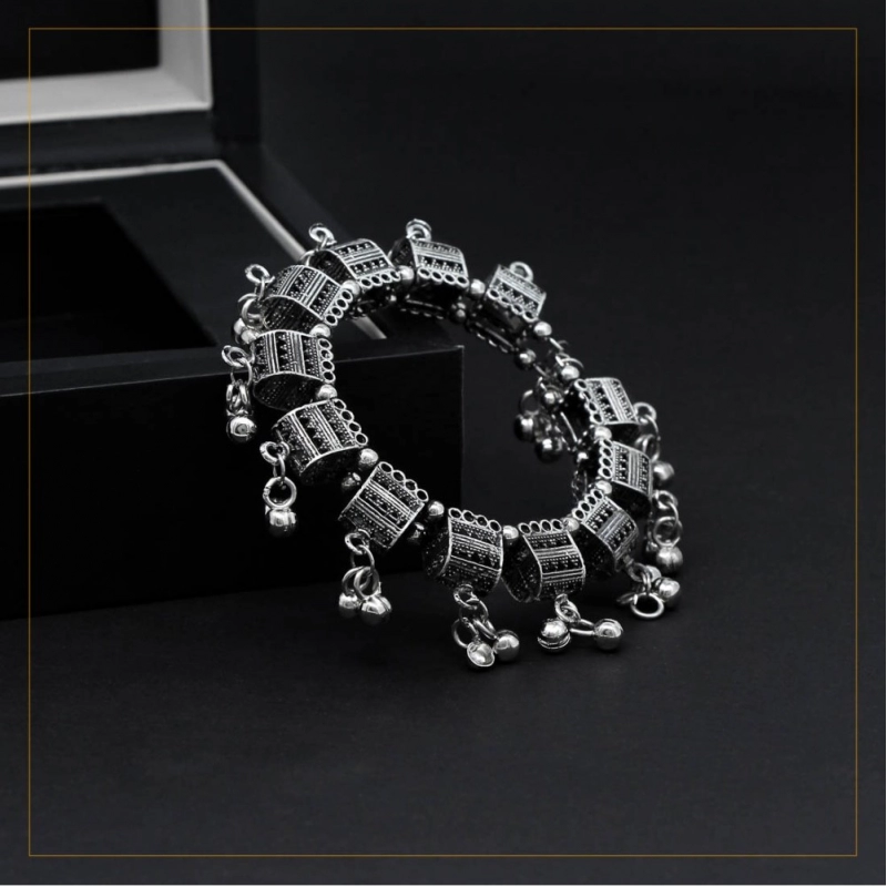 Generic Women's Silver Color Oxidised Adjustable Bracelet Generic Women's Silver Color Oxidised Adjustable Bracelet