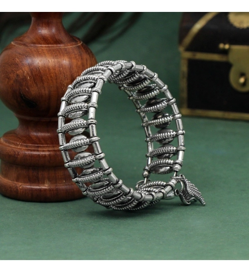 Generic Women's Silver Color Oxidised Adjustable Bracelet Generic Women's Silver Color Oxidised Adjustable Bracelet