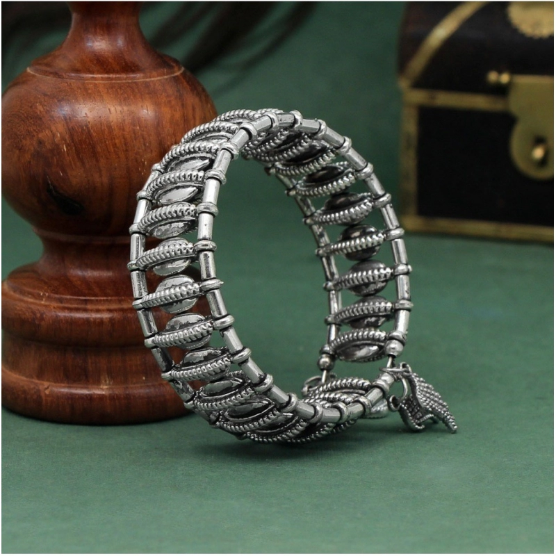Generic Women's Silver Color Oxidised Adjustable Bracelet 