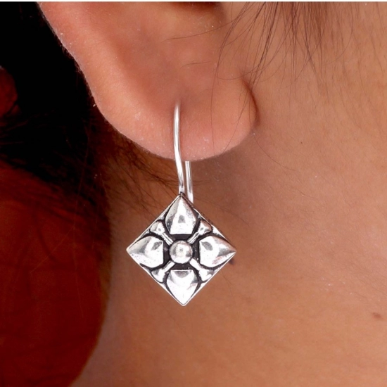 Generic Women's Square Shape Oxidised Silver Plated Stud Brass Earrings Generic Women's Square Shape Oxidised Silver Plated Stud Brass Earrings