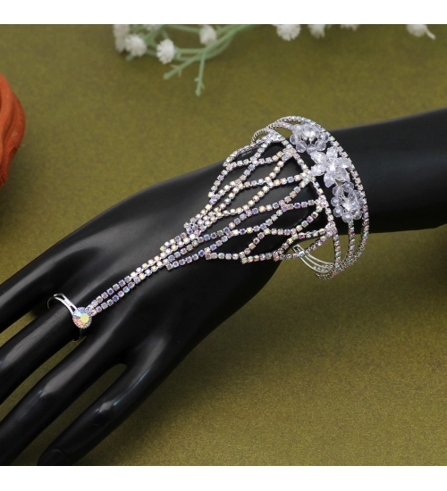 Generic Women's White Color Hathphool Adjustable Bracelet