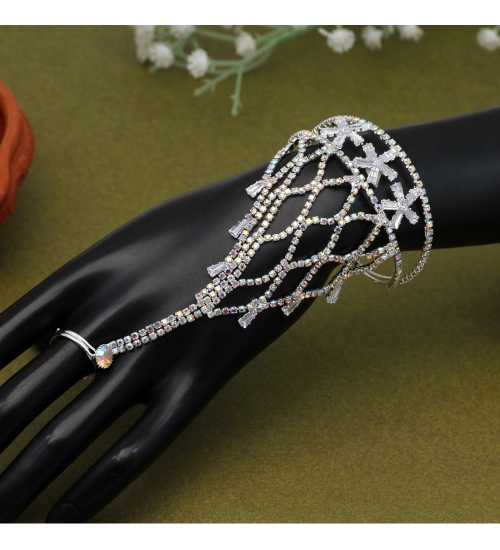 Generic Women's White Color Hathphool Adjustable Bracelet