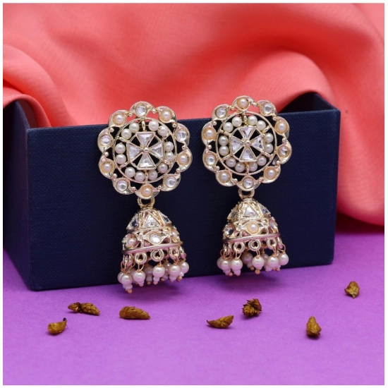 Generic Women's White Color Kundan Earrings 