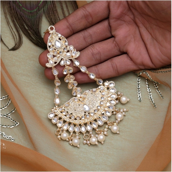 Generic Women's White Color Kundan Maang Pasa Generic Women's White Color Kundan Maang Pasa