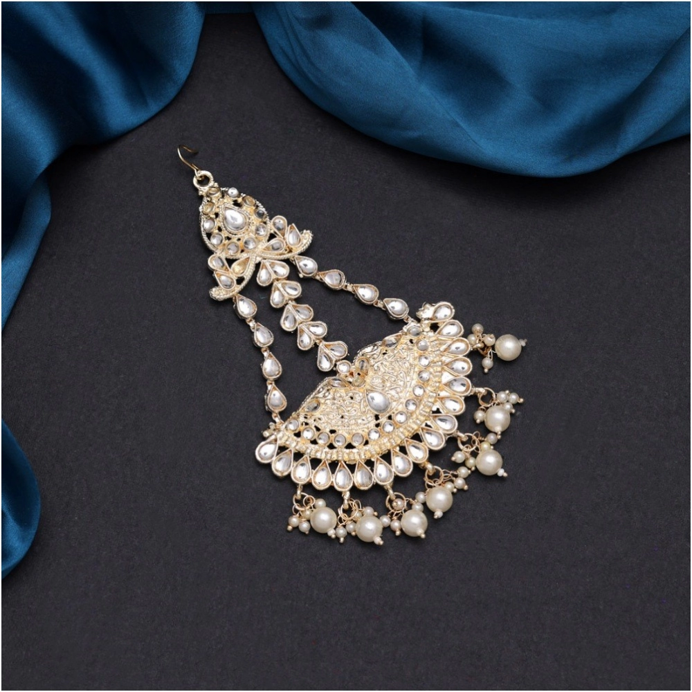 Generic Women's White Color Kundan Maang Pasa 