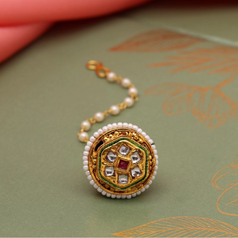 Generic Women's Maroon &amp; Green Color Kundan Meena Borla Tikka 