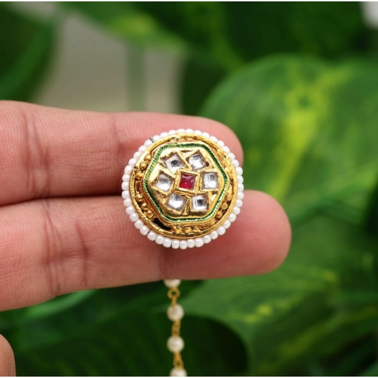 Generic Women's Maroon &amp; Green Color Kundan Meena Borla Tikka 