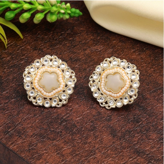 Generic Women's White Color Kundan Stud Earrings Generic Women's White Color Kundan Stud Earrings
