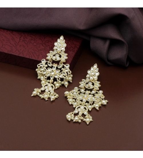 Generic Women's White Color Kundan Earrings Generic Women's White Color Kundan Earrings