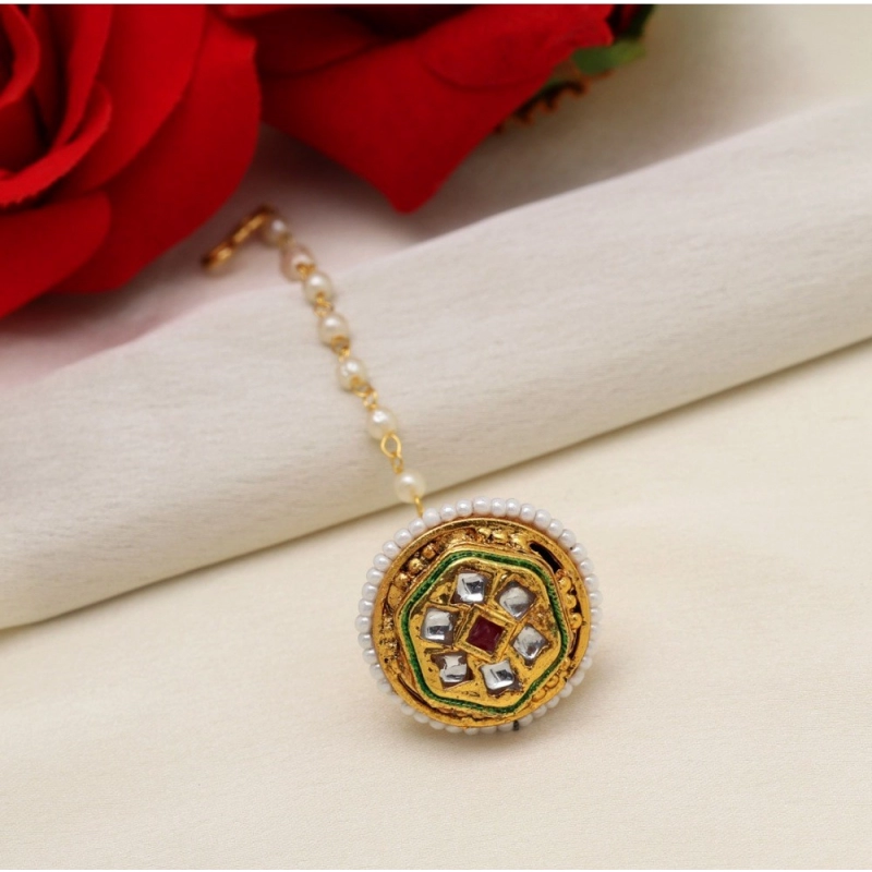 Generic Women's Maroon &amp; Green Color Kundan Meena Borla Tikka 