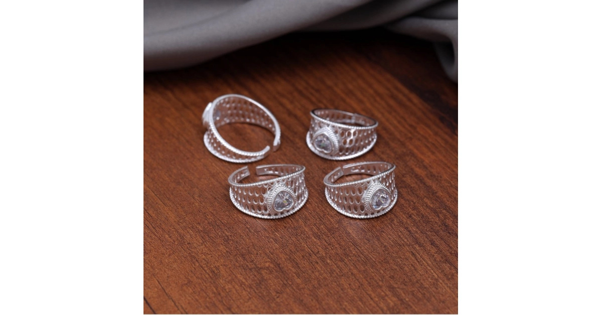 Generic Women's Multi Color Assorted Design Toe Rings Combo Of 4 Pairs ...