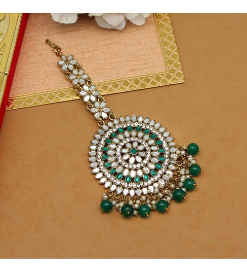 Generic Women's Green Color Mirror Work Maang Tikka 