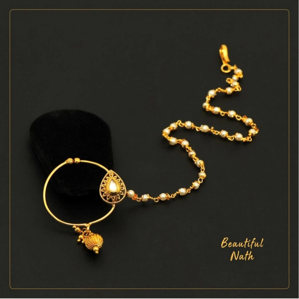 Generic Women's White Color Nose Nath 