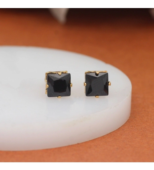 Generic Women's White & Black Color Stud Earrings Combo Of 12 Pairs Generic Women's White & Black Color Stud Earrings Combo Of 12 Pairs