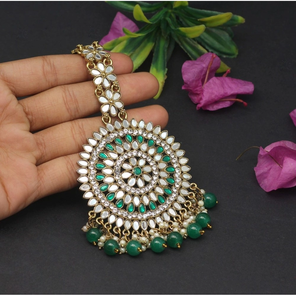 Generic Women's Green Color Mirror Work Maang Tikka 
